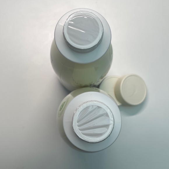 Lot of 2 Nature by Canus Foaming Milk Bath Canadian Goat Milk Original 800ml - Picture 4 of 4